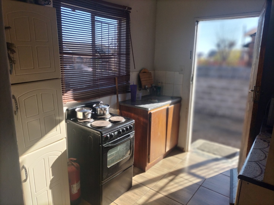 2 Bedroom Property for Sale in Selosesha Free State